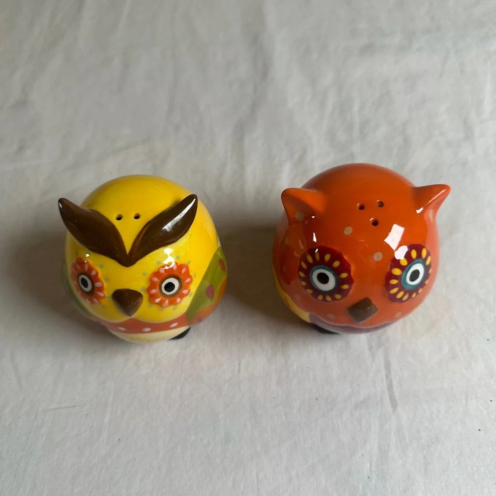Ceramic Owl Salt and Pepper Shakers Set Orange Yellow Floral Hand Painted 3